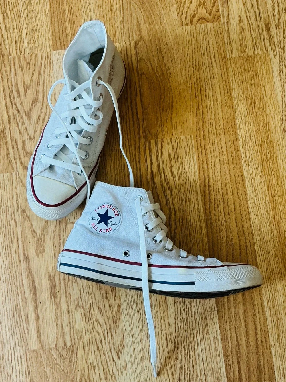 Classic Converse Chuck Taylor All Star White High Tops Unisex M4.5/W6.5